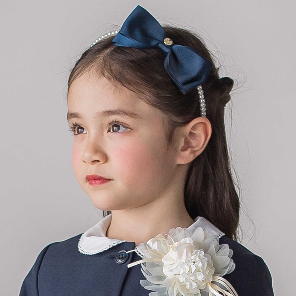 リボン付きパールビーズカチューシャ ネイビー ワンサイズ