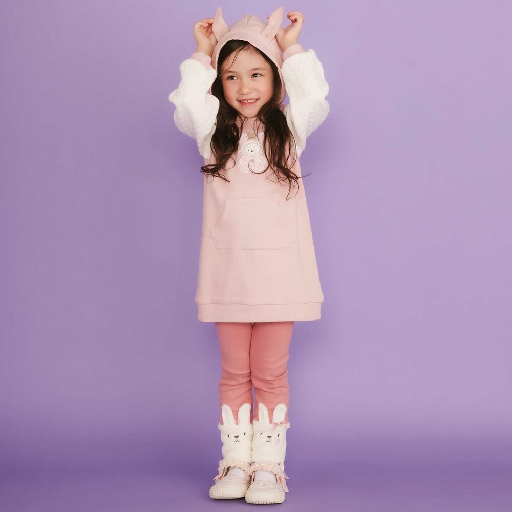 ウサギネコアニマルふわふわパッチ刺しゅう袖切り替えフーディーワンピース(80~130cm) ピンク(ウサギ) 80cm