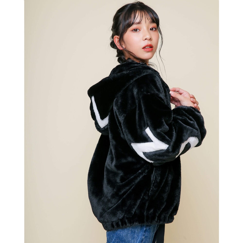 【ニコ☆プチ掲載】 ロゴ ファー フード ジャケット(130cm~160cm) ブラック 130cm