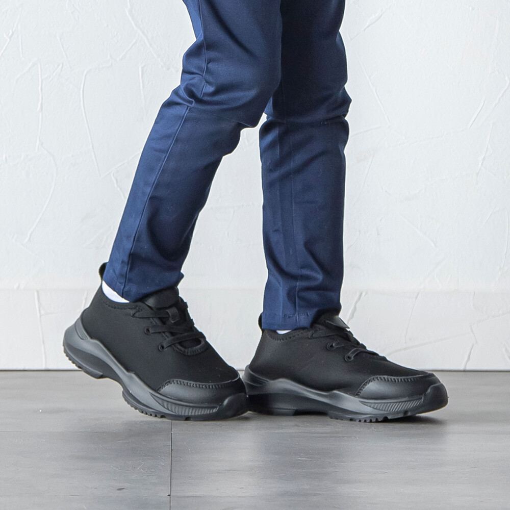 ボーイズストレッチスニーカー(15~21cm) ブラック 18cm