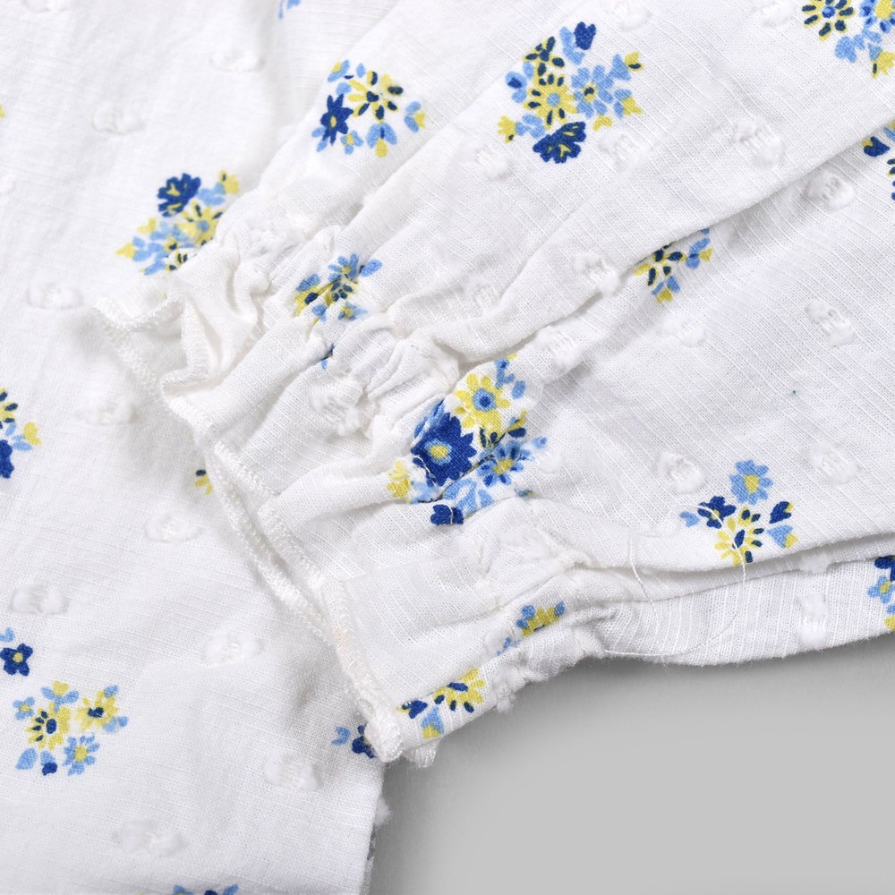 Bebe べべ Bebe Mall Official Online Storeフラワー 花 総柄 ワンピース 90 130cm 90cm ホワイト系 ワンピース ベベ モール オフィシャルオンラインストア