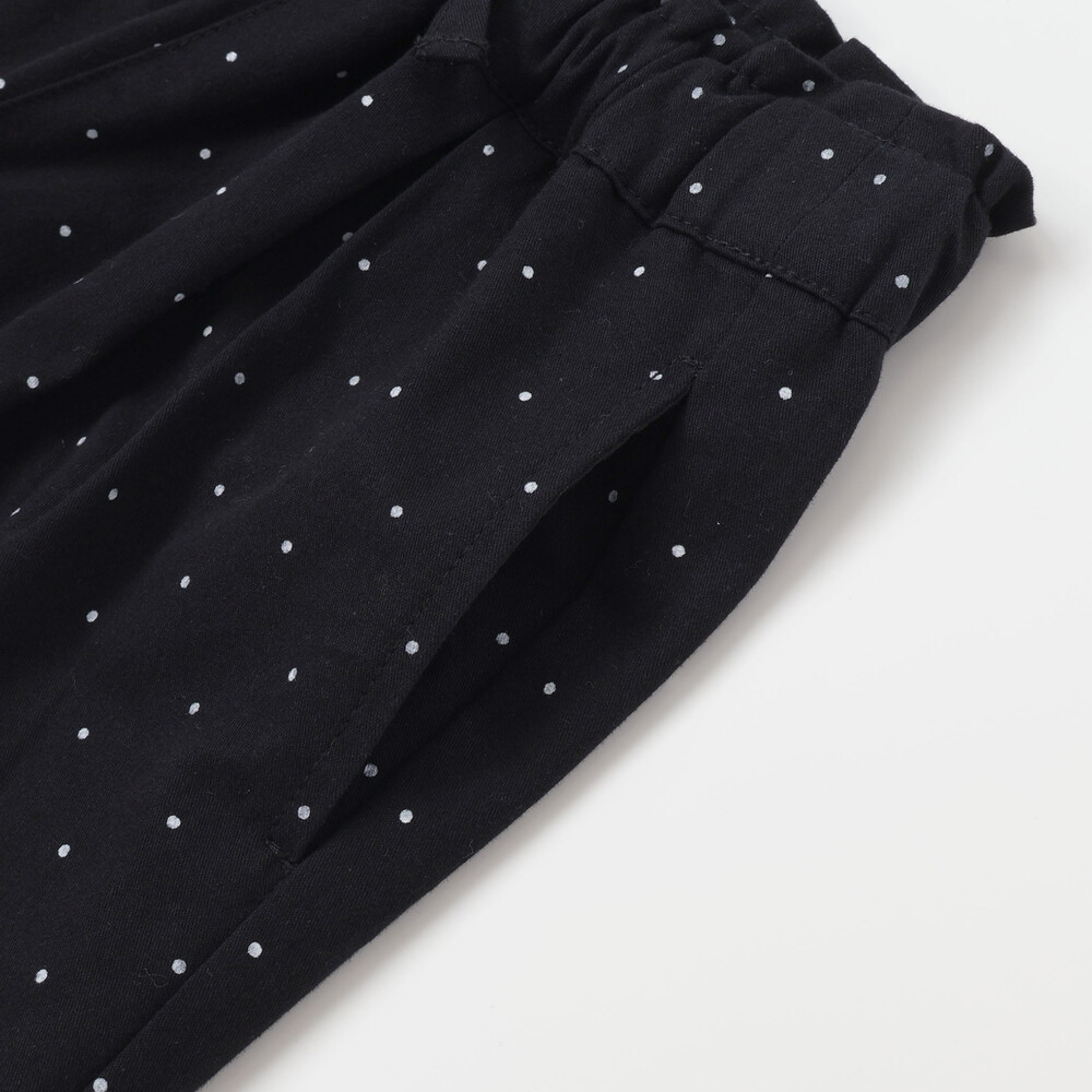 キラキラプリント裾スカラップリボン付きショートパンツ(90~130cm) ブラック系 90cm