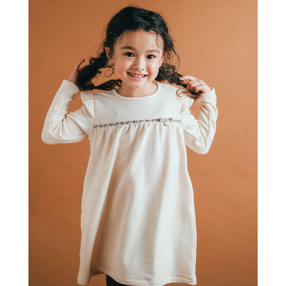 フラワー テープ 付き ニット ジャガード ワンピ ス 80 150cm 80cm オフホワイト ワンピース 子供服べべの公式通販サイト Bebe Mall