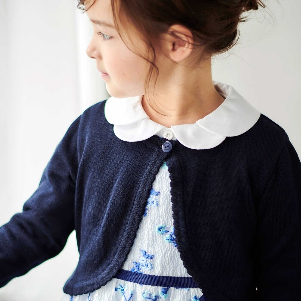 【日本製】ロゴチャーム付きニット長袖カーディガン(110~130cm) ホワイト 110cm