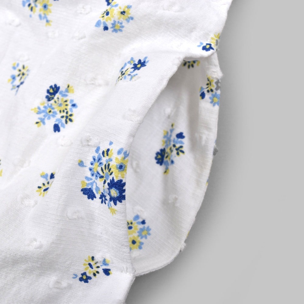 Bebe べべ Bebe Mall Official Online Storeフラワー 花 総柄 ワンピース 90 130cm 90cm ホワイト系 ワンピース ベベ モール オフィシャルオンラインストア