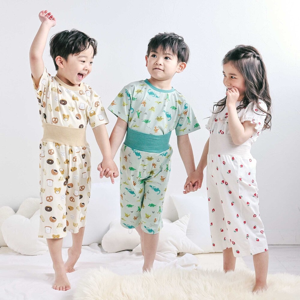 【スララク/腹巻き一体型/防汚加工】みんな快眠!半袖みんみんパジャマ上下セット(80~130cm) ホワイト×いちご×フリル 90cm