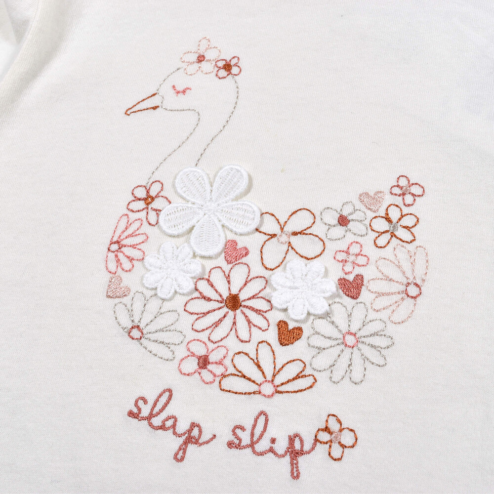 お揃い スワン 刺繍 花 モチーフ Tシャツ 80 130cm 80cm ブルー トップス 子供服べべの公式通販サイト Bebe Mall