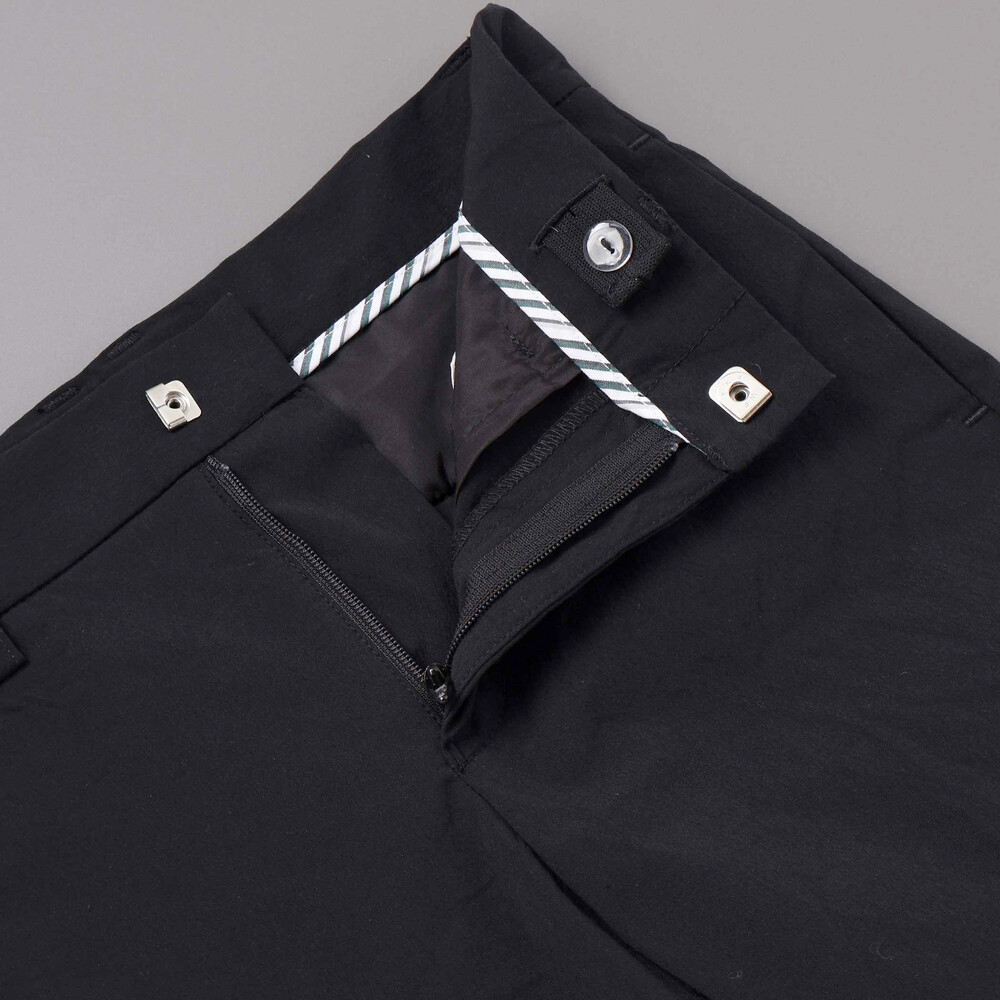 テーパードパンツナイロンハイストレッチ(110~160cm) ブラック 110cm