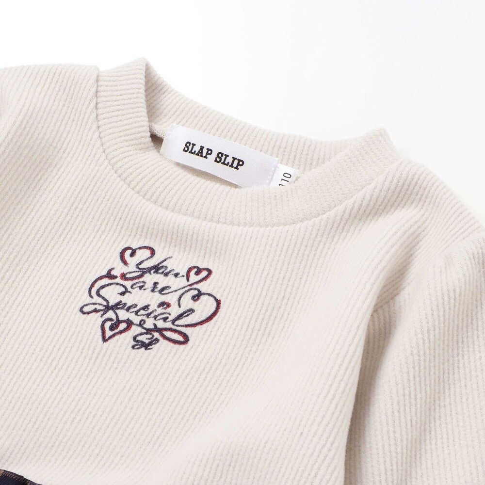 【お揃い】ハートいっぱい刺しゅうモチーフ切り替えチェックドッキングトレーナー(80~130cm) オフホワイト 80cm