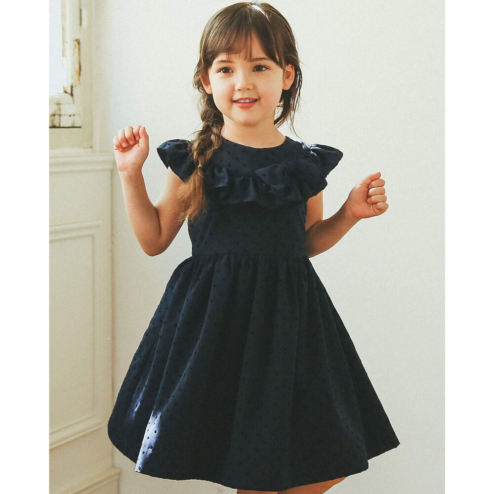 日本製 レトロ フロッキー ドット プリント フリル リボン ワンピース 100 140cm 100cm ネイビー系 ワンピース 子供服べべの公式通販サイト Bebe Mall 日本製 レトロ フロッキー ドット プリント フリル リボン ワンピース 100 140cm 100cm ネイビー系 ワンピース 子供服べべの公式通販サイト Bebe Mall