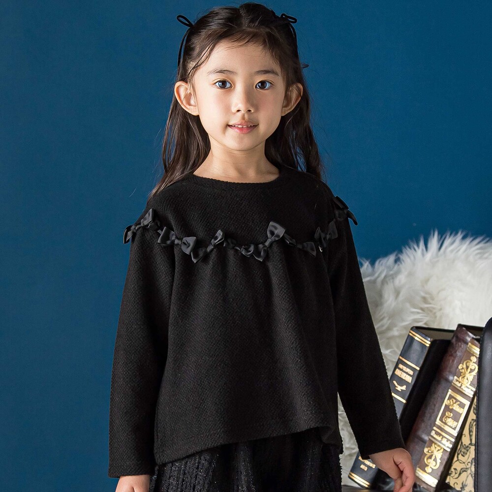 ブラック
