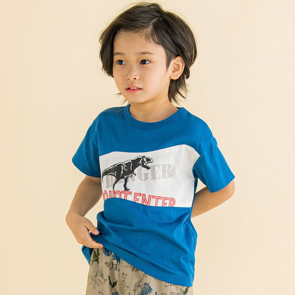 恐竜パッチ天竺Tシャツ(100~160cm)(100cm ブルー): トップス【女の子・男の子の子ども服と言えば】-子供服べべの公式通販サイト  「BEBE MALL」