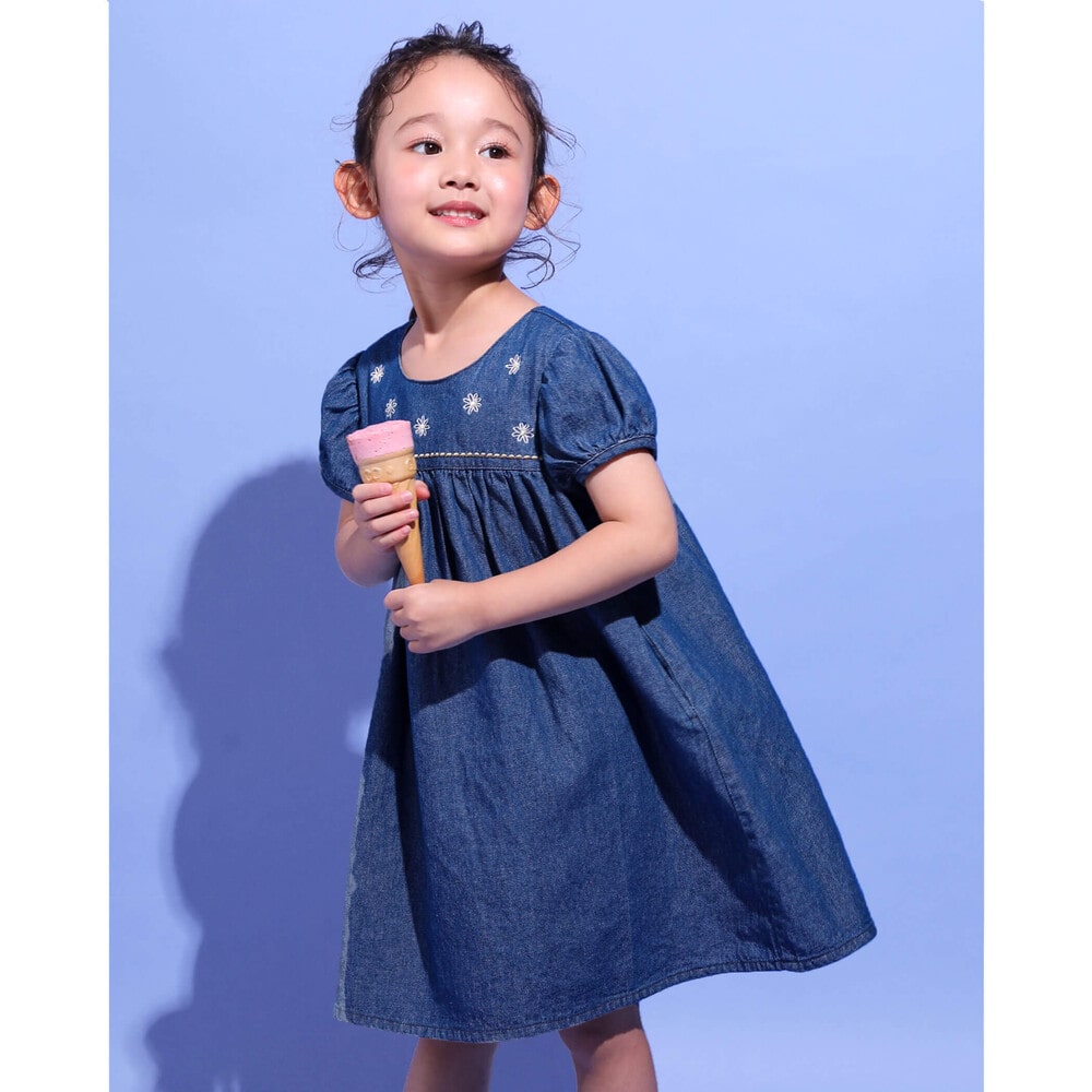 Bebe べべ Bebe Mall Official Online Store花 刺繍 デニム ワンピース 90 130cm 90cm ブルー ワンピース ベベ モール オフィシャルオンラインストア Bebe べべ Bebe Mall Official Online Store花 刺繍 デニム ワンピース 90 130cm 90cm ブルー ワンピース ベベ モール オフィシャルオンラインストア