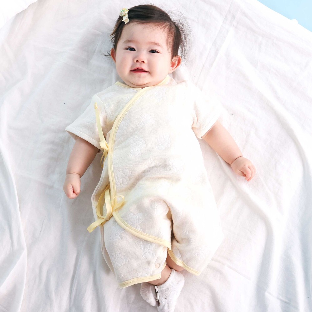 オフホワイト系