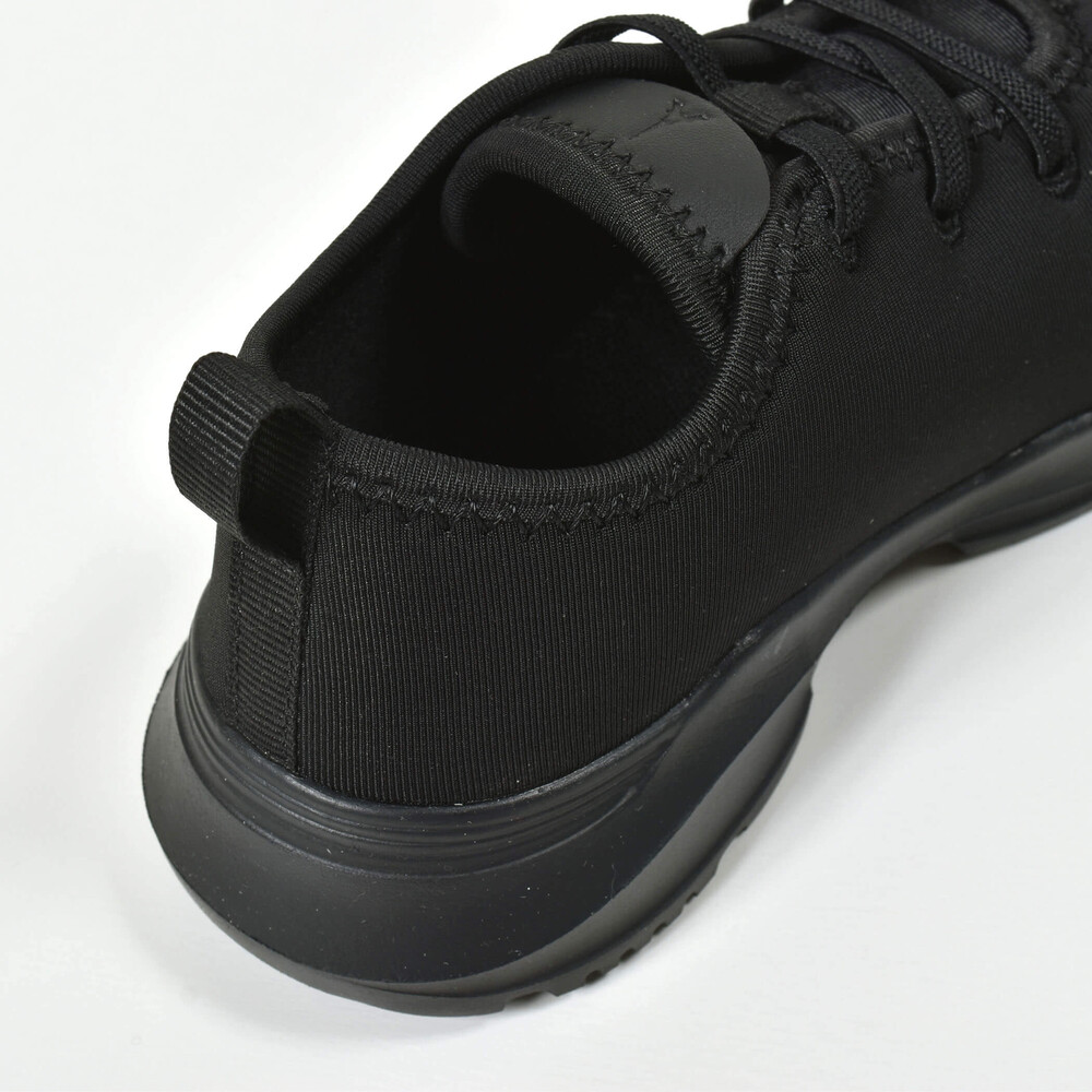 ボーイズストレッチスニーカー(15~21cm) ブラック 18cm