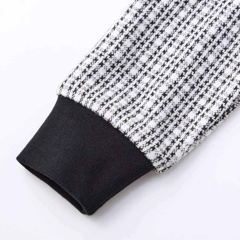 きらめくグリッタープリント切り替えトレーナー+ケーブル編みチェックショートパンツ2点セット(80~130cm) オフホワイト 80cm