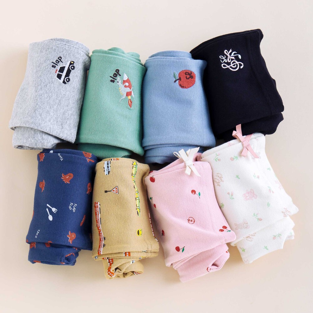 【スララク/防汚加工/オーガニックコットン/ゆったりめ】前後フリーで時短!パパパッと穿ける前向きパンツ(80~120cm) ピンク×チェリー刺しゅう×リブ 80cm