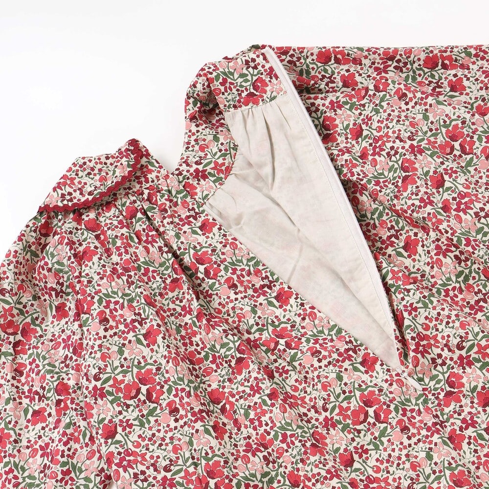 【日本製】リバティタナローン(Coward)花柄ワンピース(90~140cm) レッド系 100cm