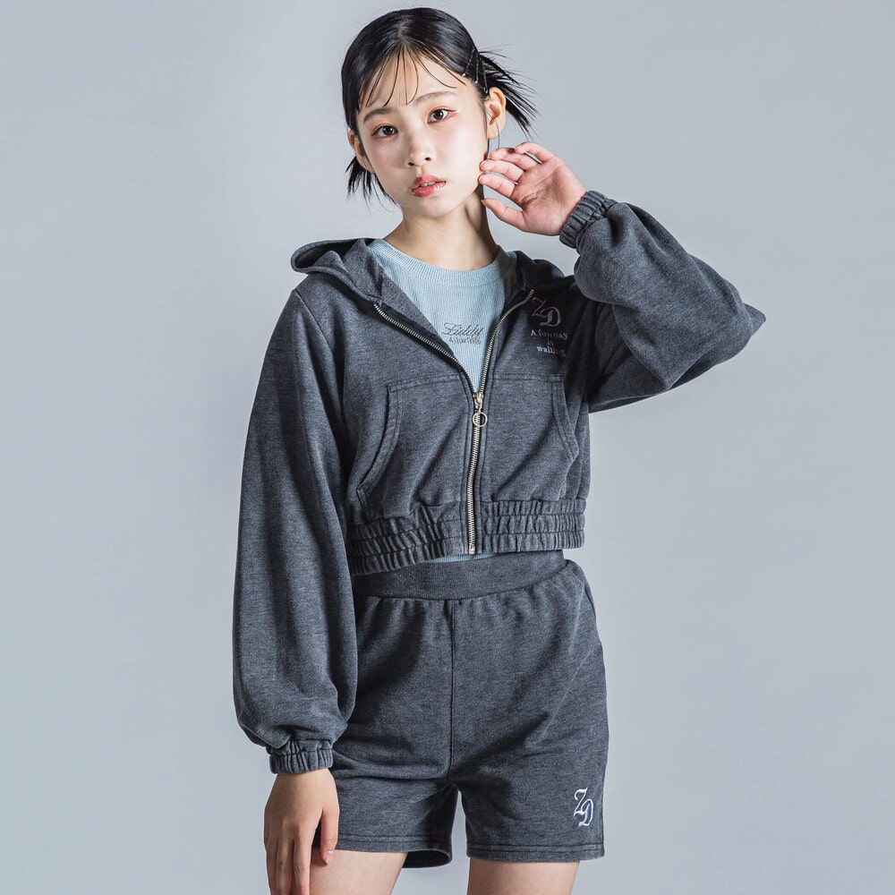 ビンテージ風ピグメント加工フード付きトップス+ショートパンツセットアップ