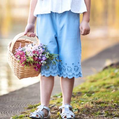 シャンブレー裾スカラップ刺しゅう6分丈ワイドパンツ(90~160cm)