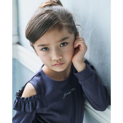 BeBe(べべ)-BEBE MALL OFFICIAL ONLINE STOREオープン ショルダー ロゴ 刺繍 ...