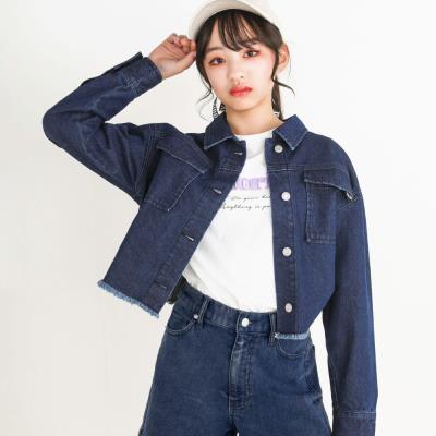 折りたたんで発送します0218 新品　BeBe 130サイズ ジャケット