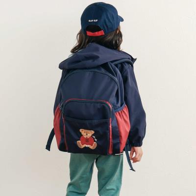 アニマルクマ刺しゅうポケット背面メッシュバイカラーリュック(M~L)