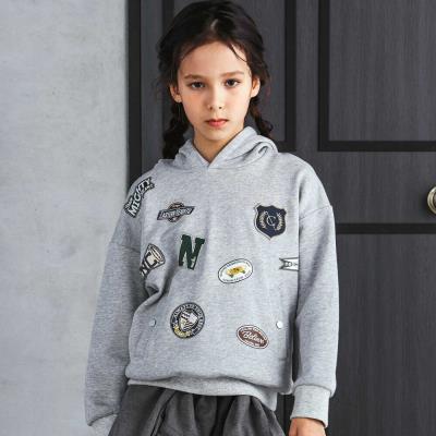 ロゴバッチ裏毛フーディ(110~150cm)