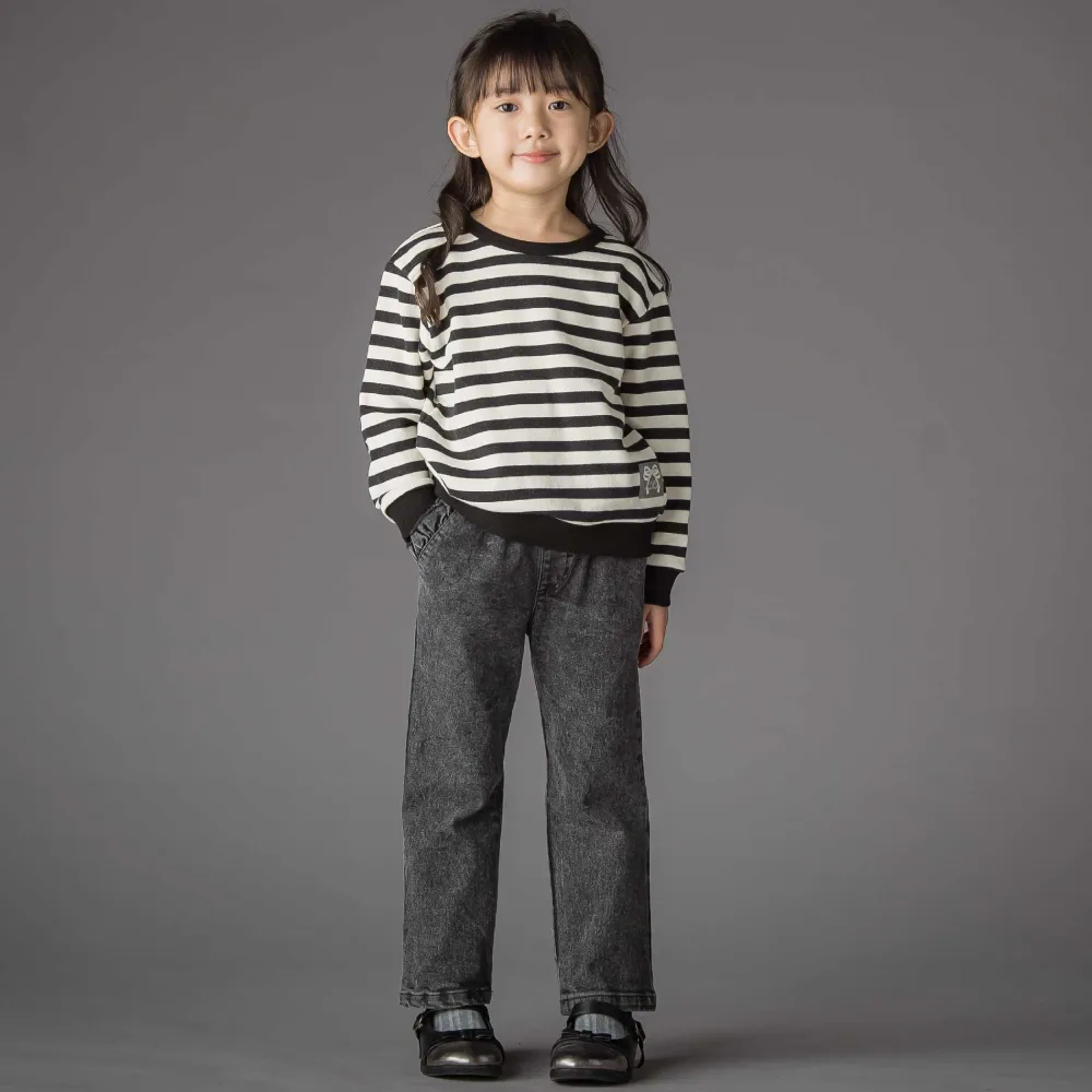 【GIRL’S STYLE.10】リボン付きボーダートレーナーとフリルデニムパンツのガーリーカジュアル