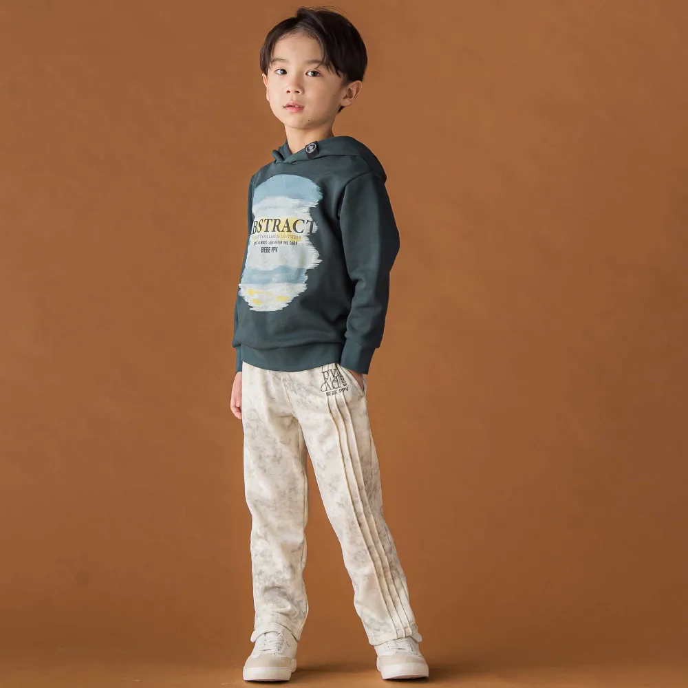 【BOY’S STYLE.3】グラデーションフードトレーナーとタイダイ柄裏毛パンツのストリートコーデ