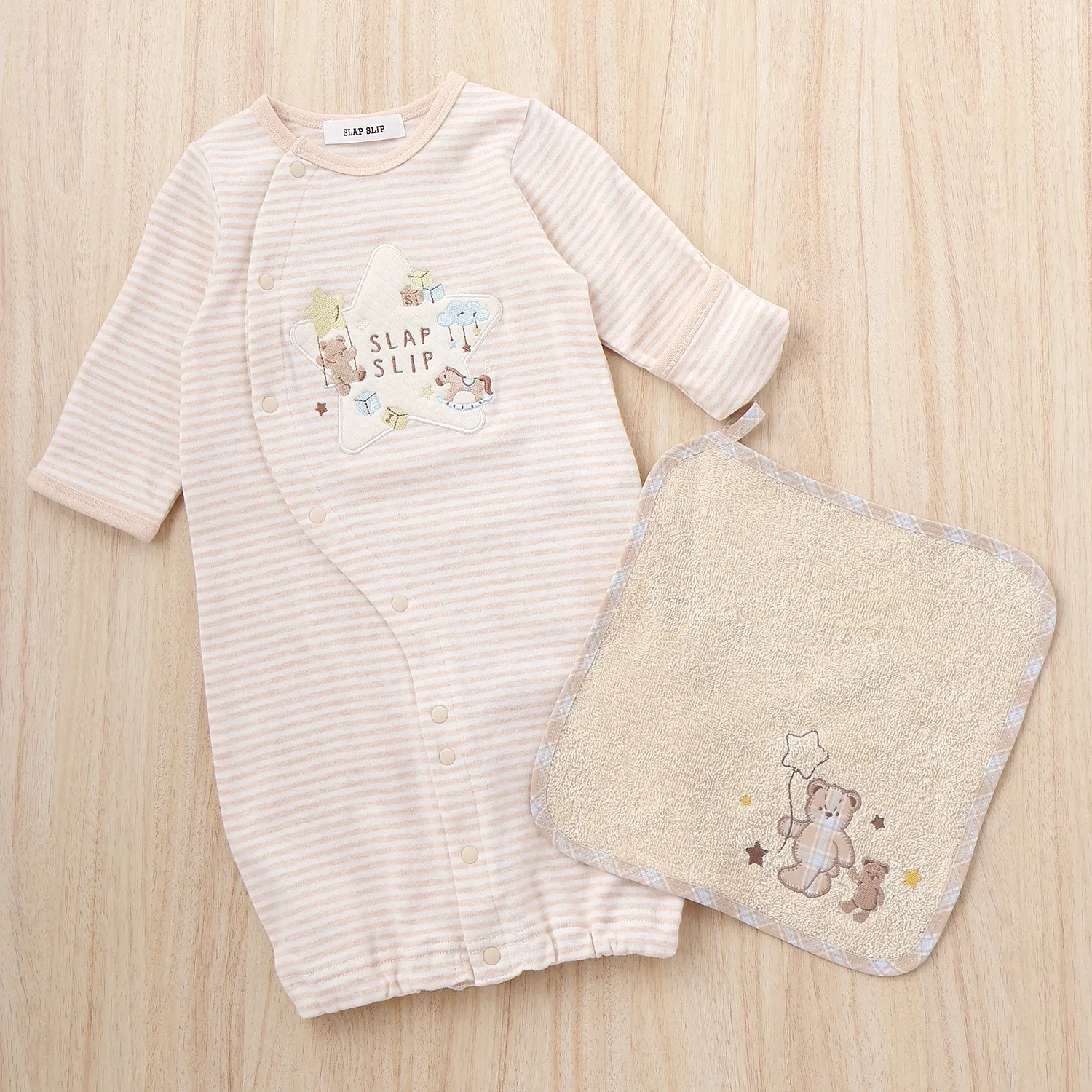 新生児期からすぐに使ってもらえる2wayロンパース