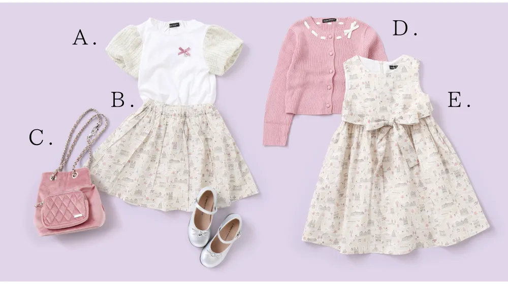 BeBe（べべ）2025年8月コレクション：子供たちが旅に出かけるようなワクワク感を表現した着用イメージ
