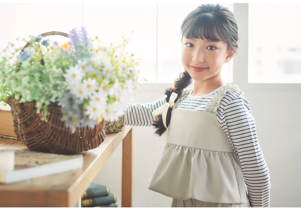 BeBe 2026年春夏 リリアナちゃん着用 メインコーディネート