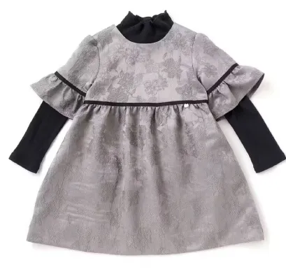 ももかちゃん着用アイテム:モノトーンのワンピース商品画像