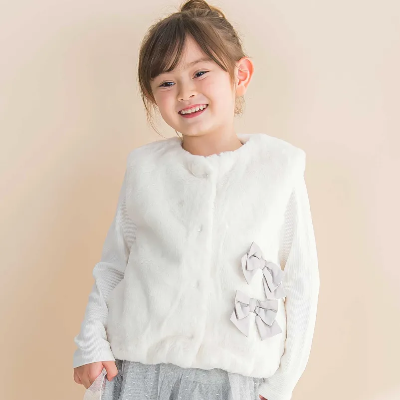 BeBe べべ ボア切り替えベスト 子供服