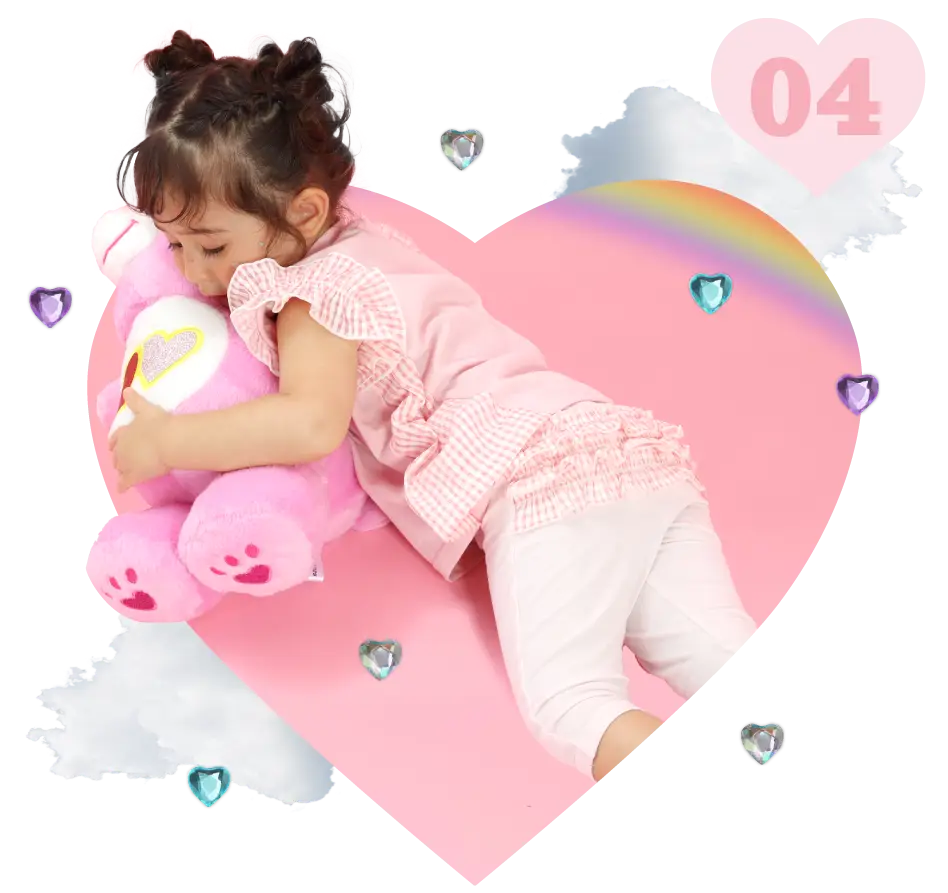 SLAP SLIP（スラップスリップ）ケアベアコラボ：フリルレギンスパンツを着用する子供