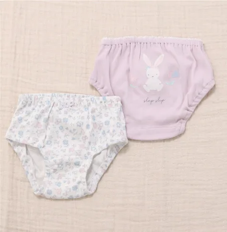 SLAP SLIP 女の子用キャミソールとショーツセット「うさぎと花柄」の着用イメージ