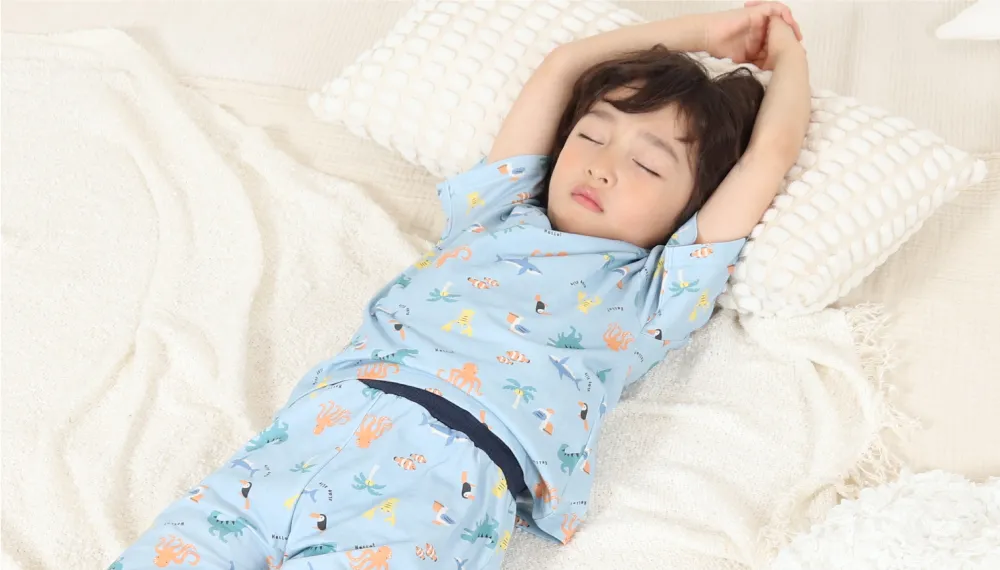 吸汗速乾素材とメッシュリブで通気性抜群のみんみんパジャマ